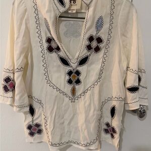 Figure Boho Embroidered V-Neck Women’s Top - Cream with Multicolor Accents